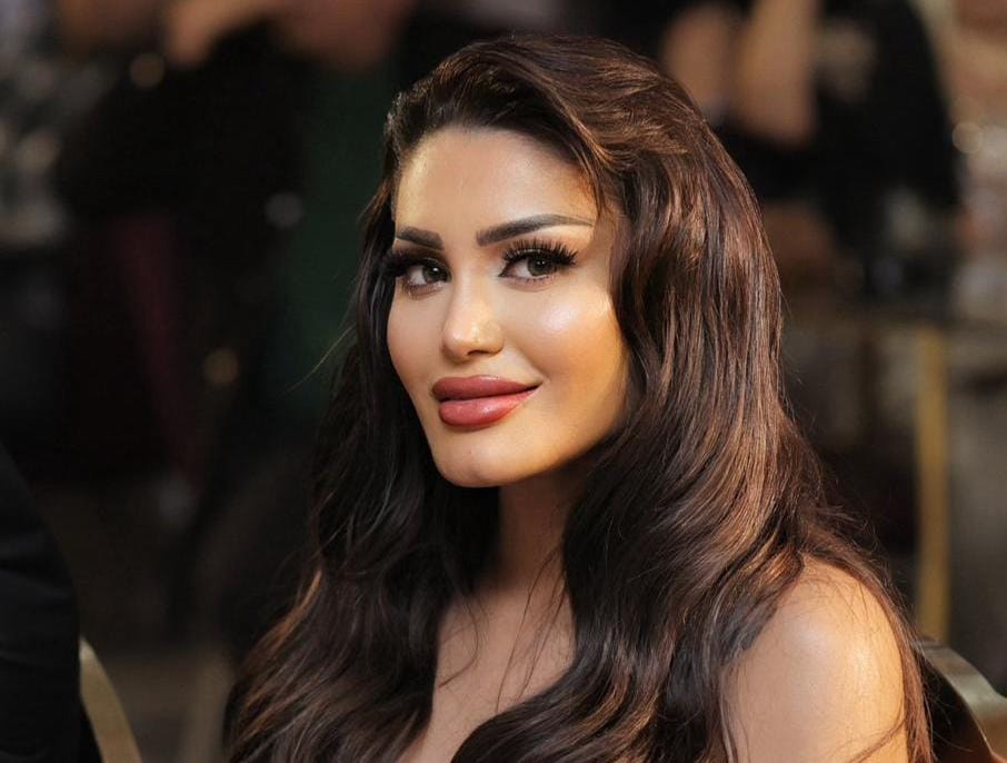 مزينة المشاهير إيلما عرب تكرم  في مصر وتتالق  في لجنة تحكيم ملكات جمال العرب ٢٠٢٤