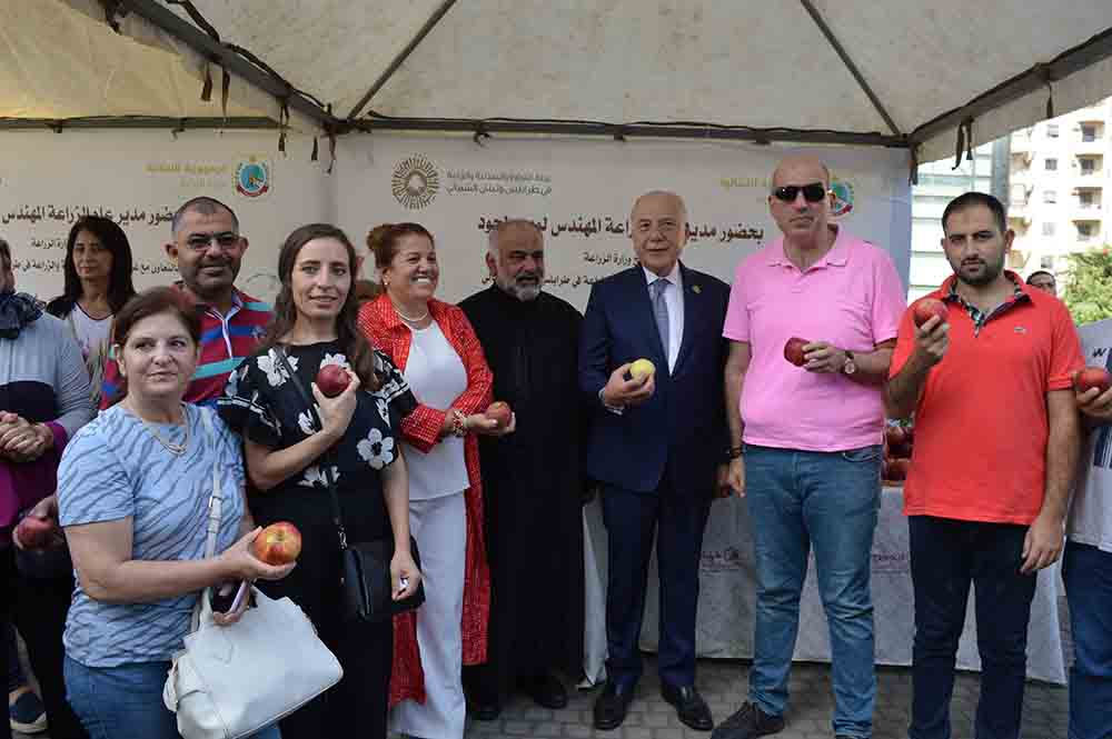 شراكة وطنية بين القطاعين العام والخاص في إحياء يوم التفاح اللبناني