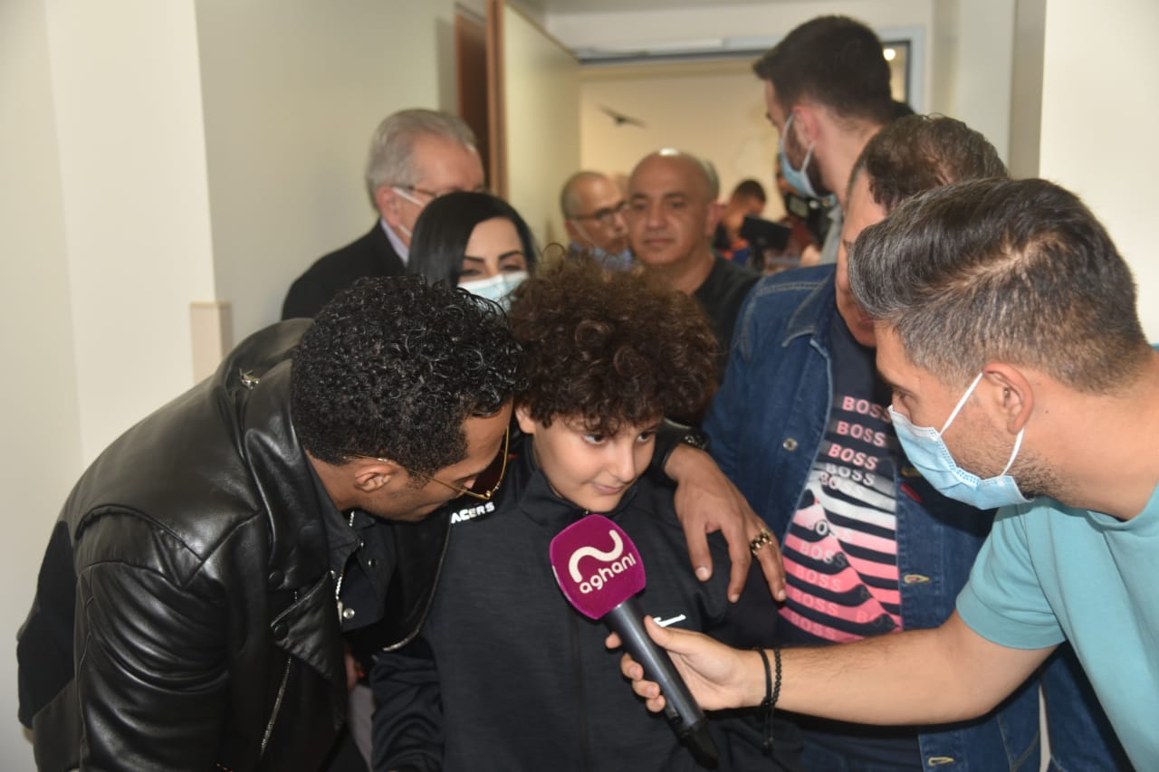 محمد رمضان في زيارة خاصة لمركز سرطان الاطفال في مستشفى الروم