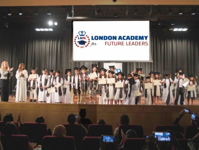 "أكاديمية لندن لقادة المستقبل" تحتفي بتخريج 25 طالباً من مدرسة "انترناشول الإمارات"