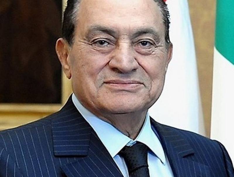 حسني مبارك من رجل الظل الى رجل السلطة ل30 عاما قبل تنحيته عنها