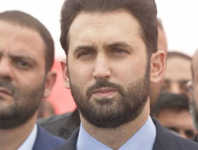  تيمور جنبلاط: ما نمر به الآن لم يمر بتاريخ لبنان وبظل سياسة الحكومة من الطبيعي استبعاد الدعم العربي