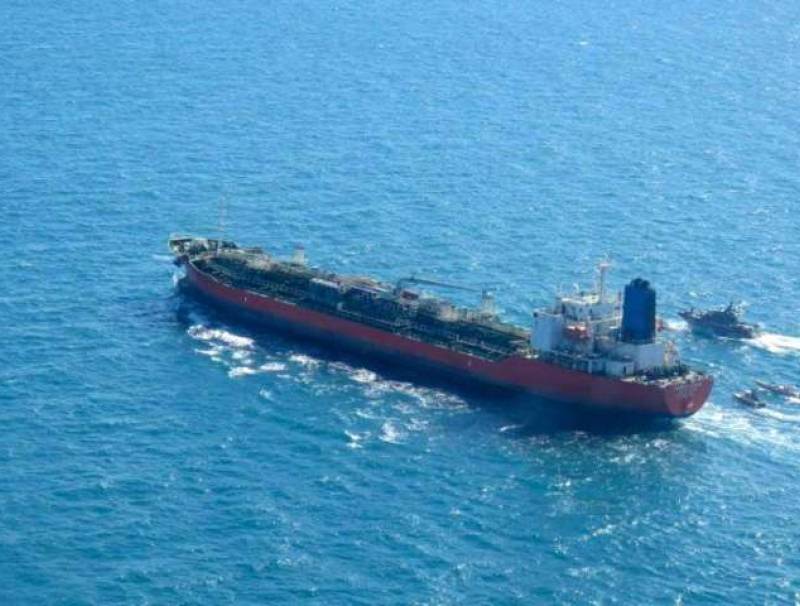 الخارجية الايرانية: إيران تسمح لطاقم الناقلة الكورية الجنوبية المحتجزة بمغادرة البلاد