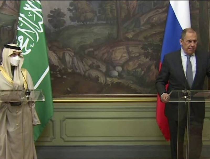 وزير الخارجية السعودي خلال لقائه نظيره الروسي: سوريا تستحق الاستقرار والعودة إلى محيطها العربي والإقليمي