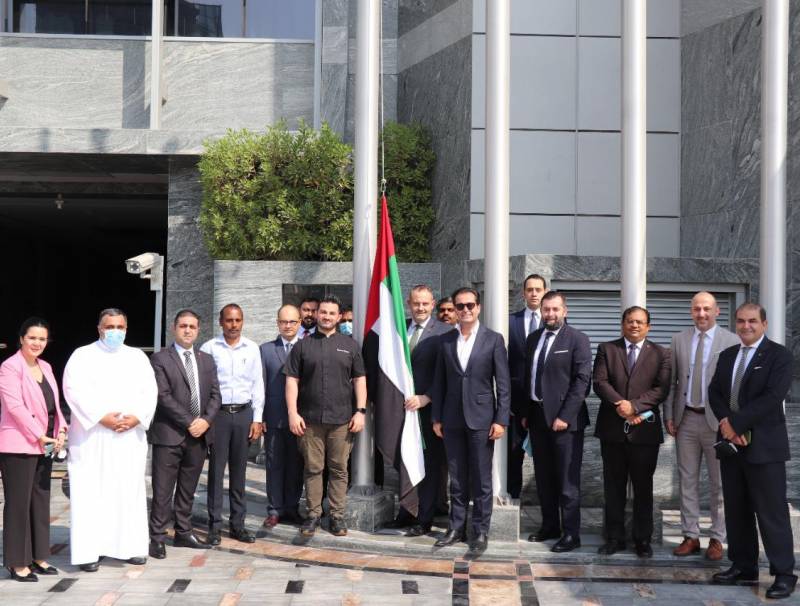 " غراند ميلينيوم الخليج " يحتفل بيوم "العلم الإماراتي"