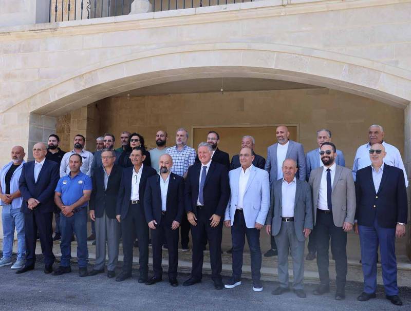حفل تسلّم وتسليم في الباروك بين أعضاء المجلس البلدي السابق المنتهية ولايتهم وأعضاء المجلس البلدي الجديد