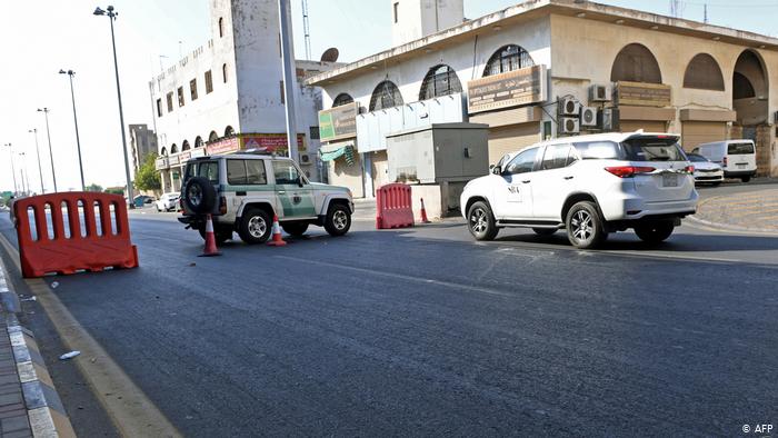 داعش تبنى الاعتداء على مقبرة لغير المسلمين في جدة