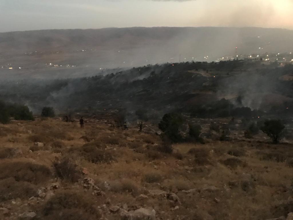 محاصرة حريق في خراج بلدة صبوبا والعمل جار على تبريد المكان