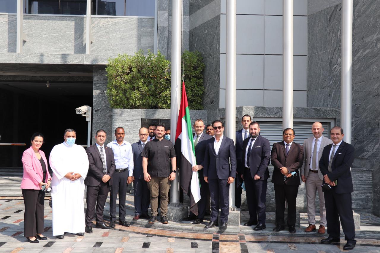 " غراند ميلينيوم الخليج " يحتفل بيوم "العلم الإماراتي"