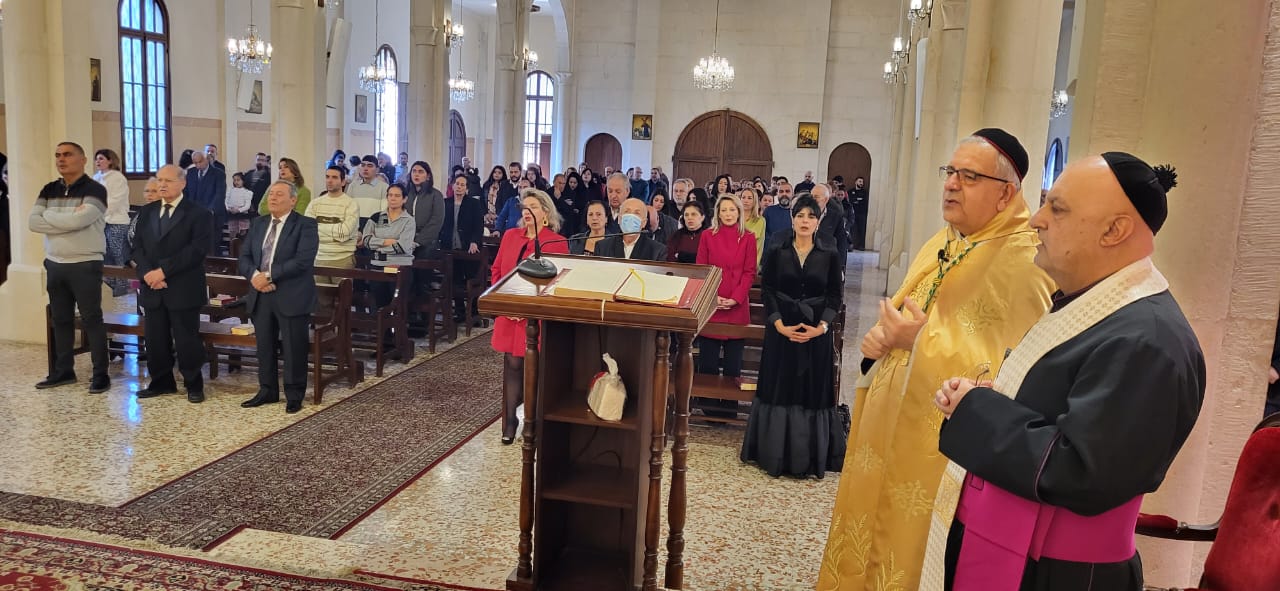 العمار : نطلب من ربنا أن يحل الامن والسلام بوطننا وبمنطقتنا وبكل العالم .