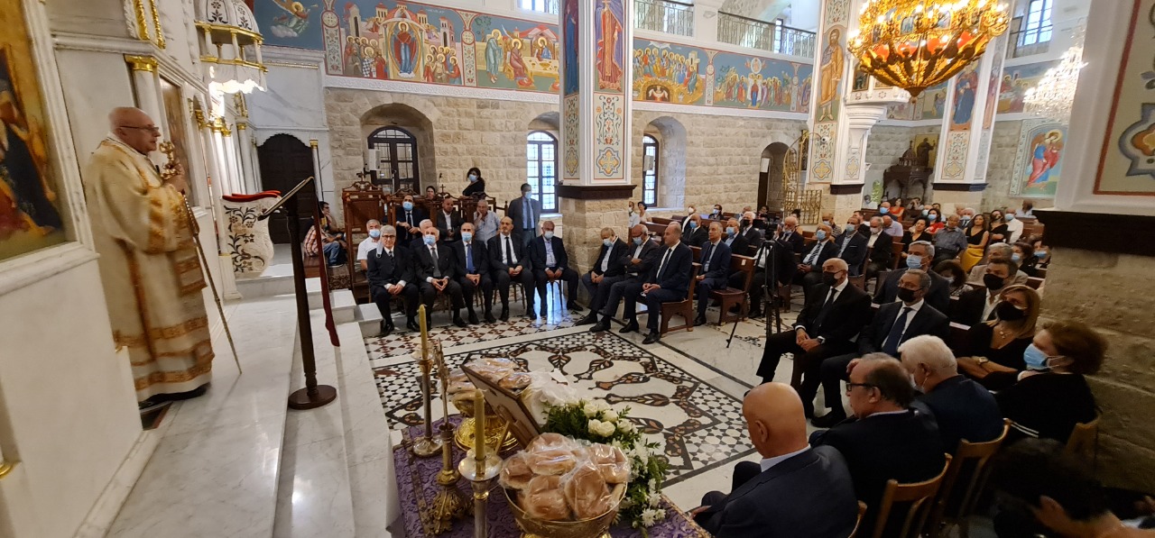 قداس وجناز لراحة نفس رئيس غرفة التجارة والصناعة والزراعة في زحلة ادمون جريصاتي  