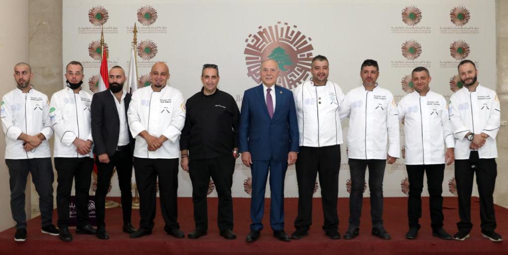  دبوسي يكرم جمعية Lebanese Eagle Chef: مشروعها إنساني حضاري يستأهل الاحتضان