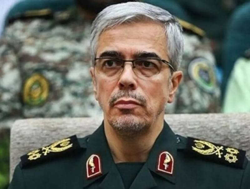 رئيس الأركان الإيرانية: كانت هناك تهديدات أمريكية لناقلاتنا التي ذهبت إلى فنزويلا
