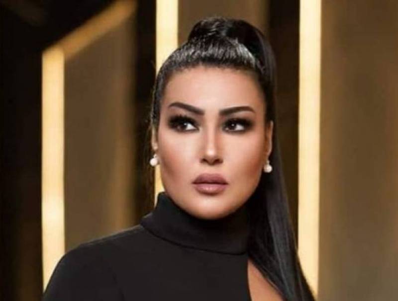 الفنانة سمية الخشاب